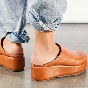 Free People Morgan Clogs